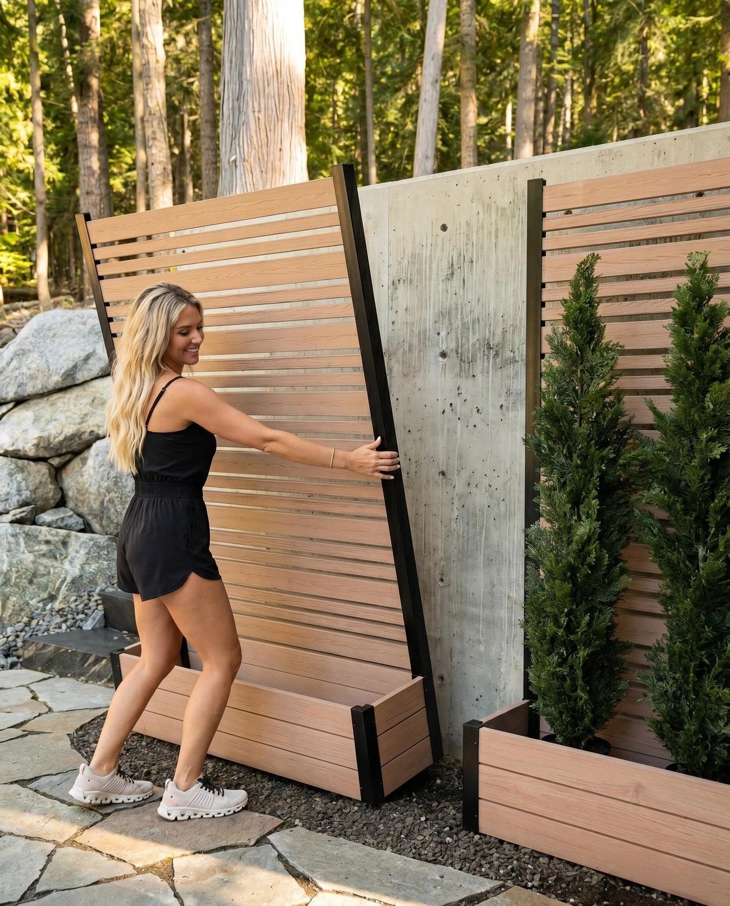 6ft Wood & Metal Privacy Planter with Trellis